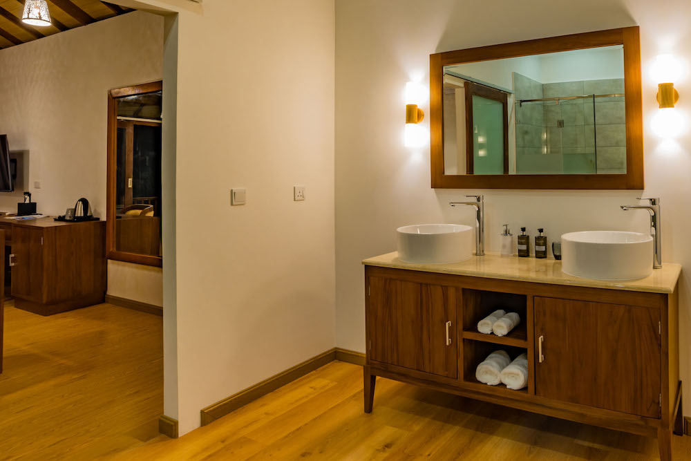 Deluxe Beach Villa at Fiyavalhu Resort, view 5